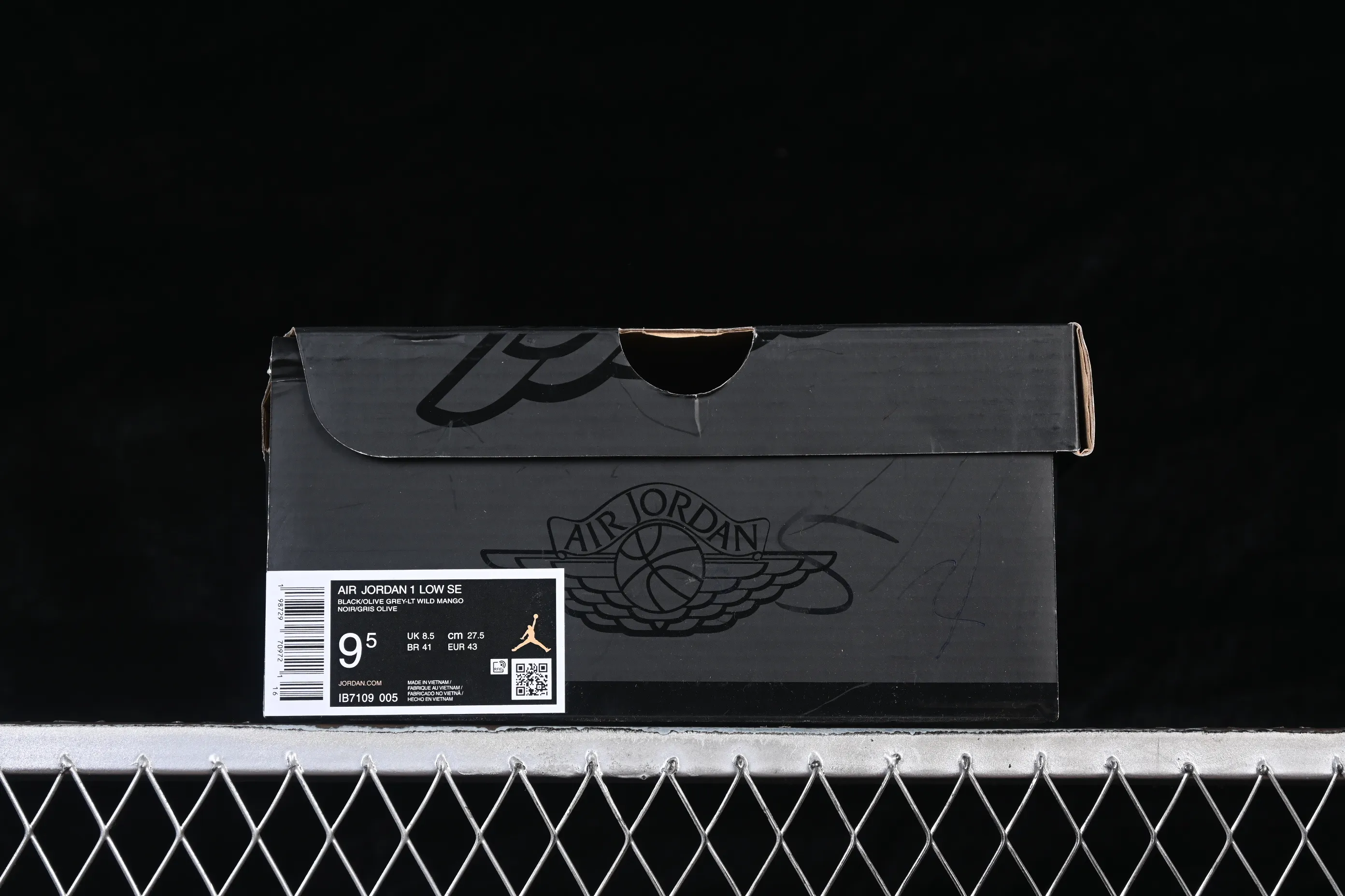 All Categories Air Jordan Jordan Series Basketball Shoes Air Jordan 1 Low Air Jordan 1 Low AJ1 Joe 1 Milk Tea Mocha Low State Cultural Casual Shoes IB7109-005